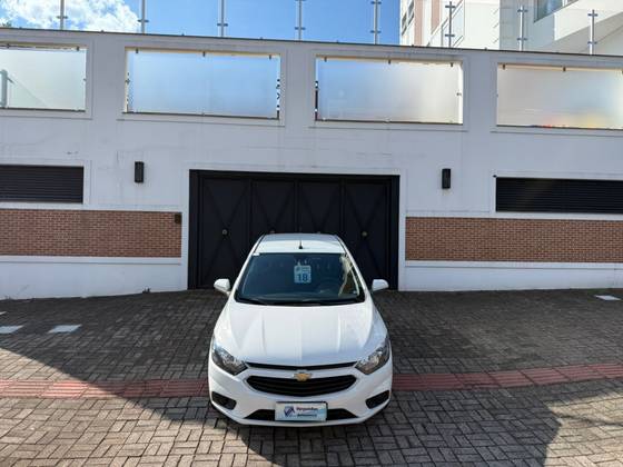 CHEVROLET ONIX 1.4 MPFI LT 8V FLEX 4P MANUAL CHEVROLET ONIX 1.4 MPFI LT 8V FLEX 4P MANUAL